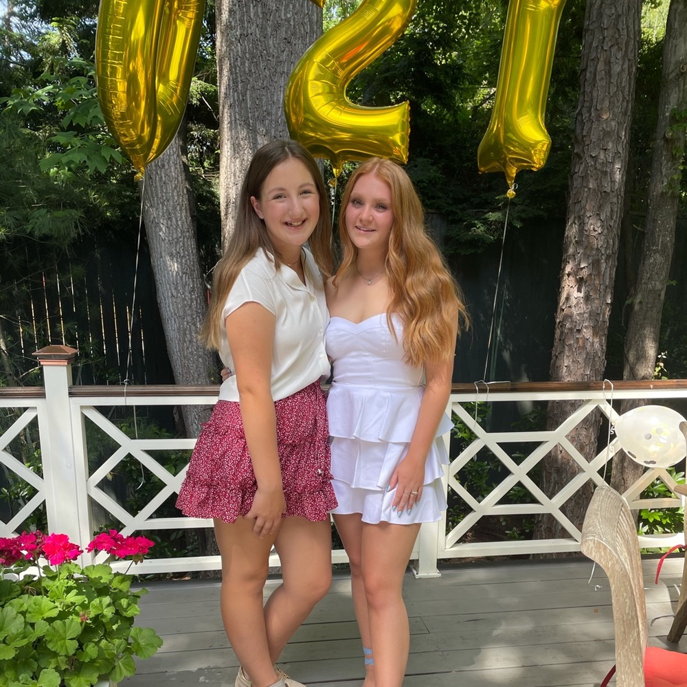 Meet your Posher, Edith